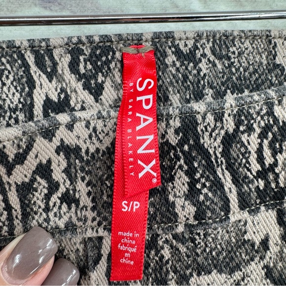 SPANX Jean-ish Ankle Leggings Taupe Snakeskin Print Shaping Denim Jeggings S - Picture 6 of 16